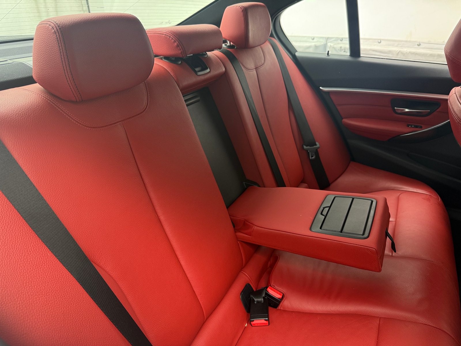 Thumbnail: 2018 BMW 3 Series - 5