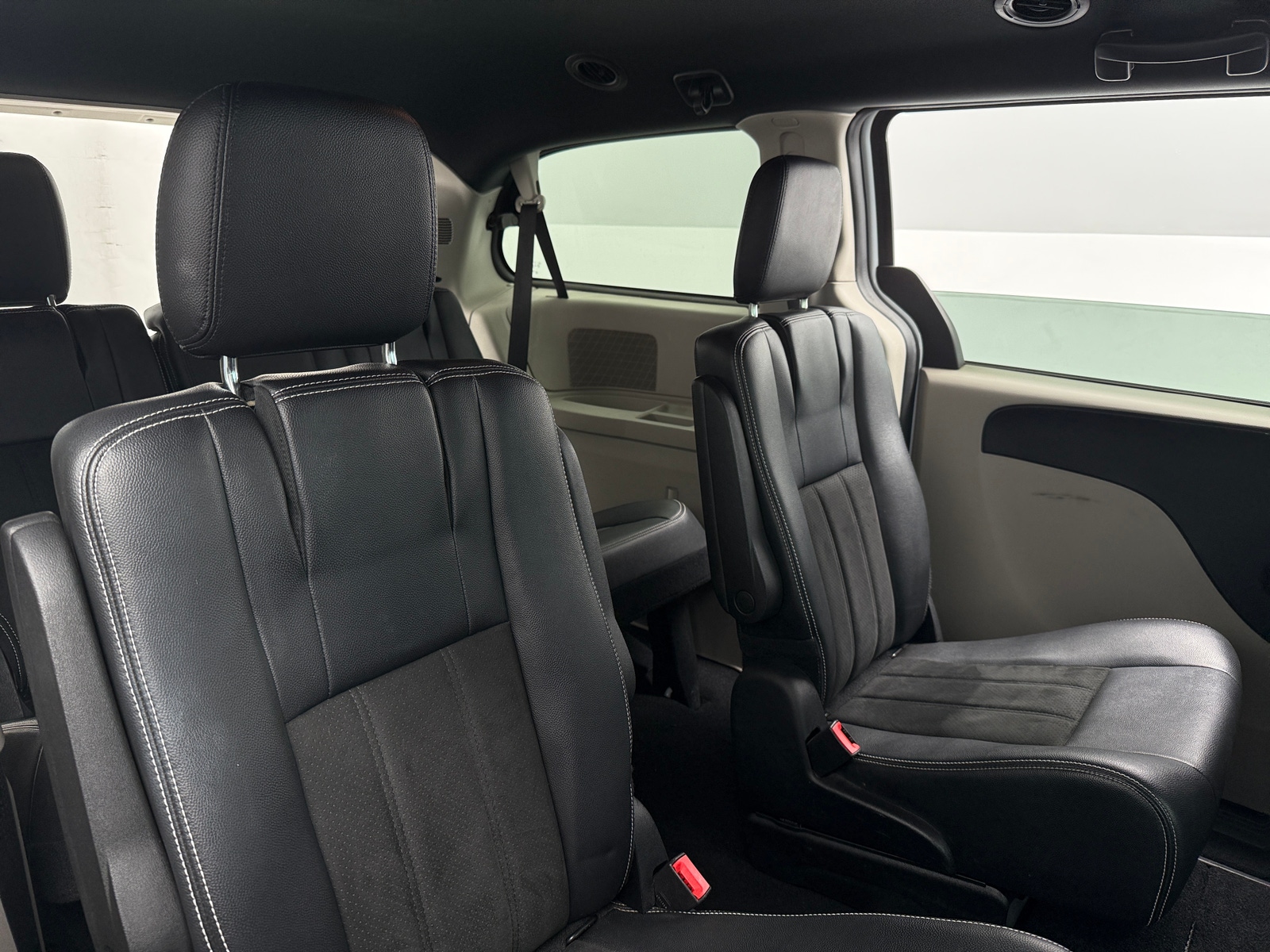 Thumbnail: 2019 Dodge Grand Caravan - 5