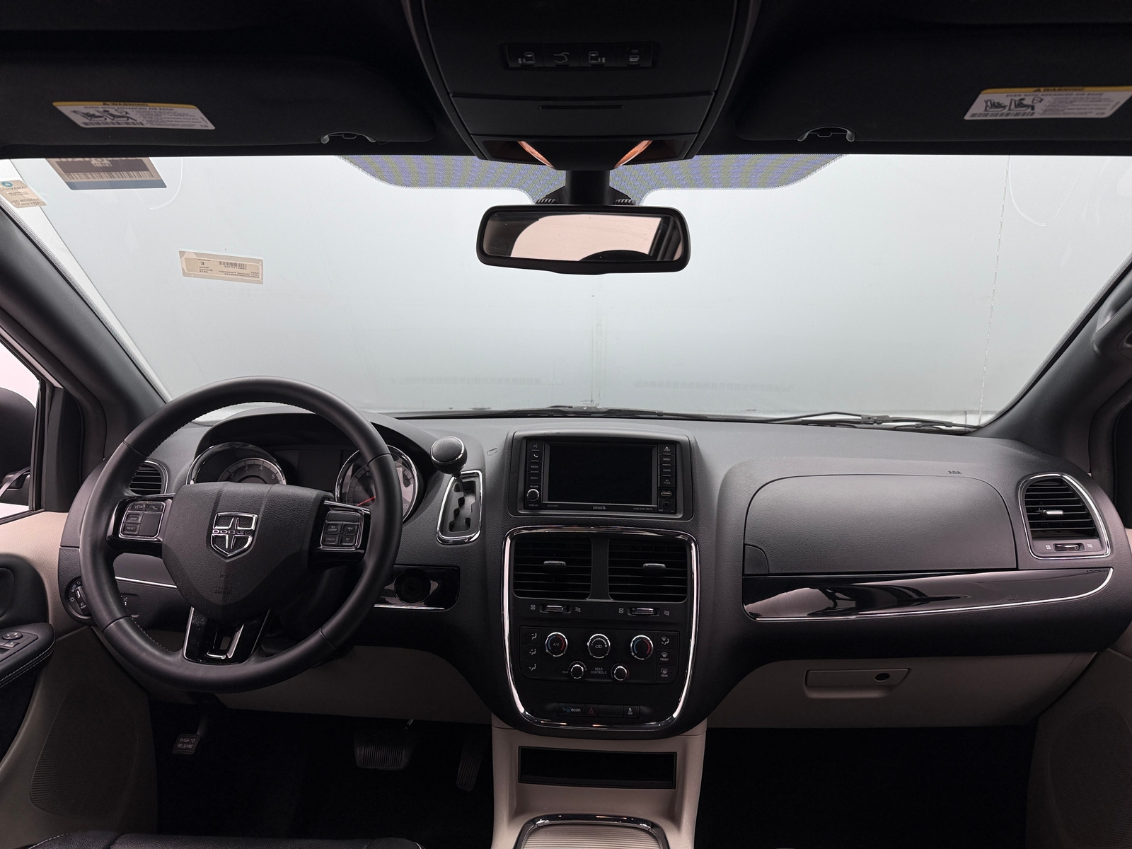 Thumbnail: 2019 Dodge Grand Caravan - 2