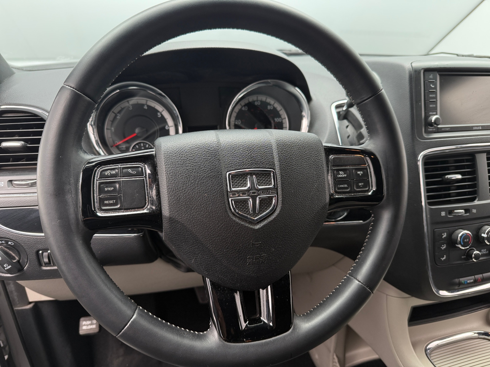 Thumbnail: 2019 Dodge Grand Caravan - 4