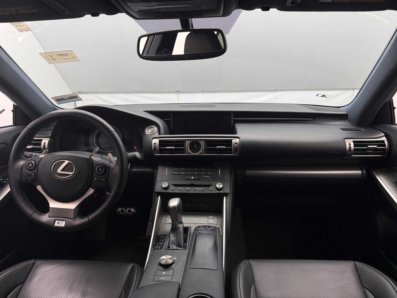 Thumbnail: 2016 Lexus IS - 2