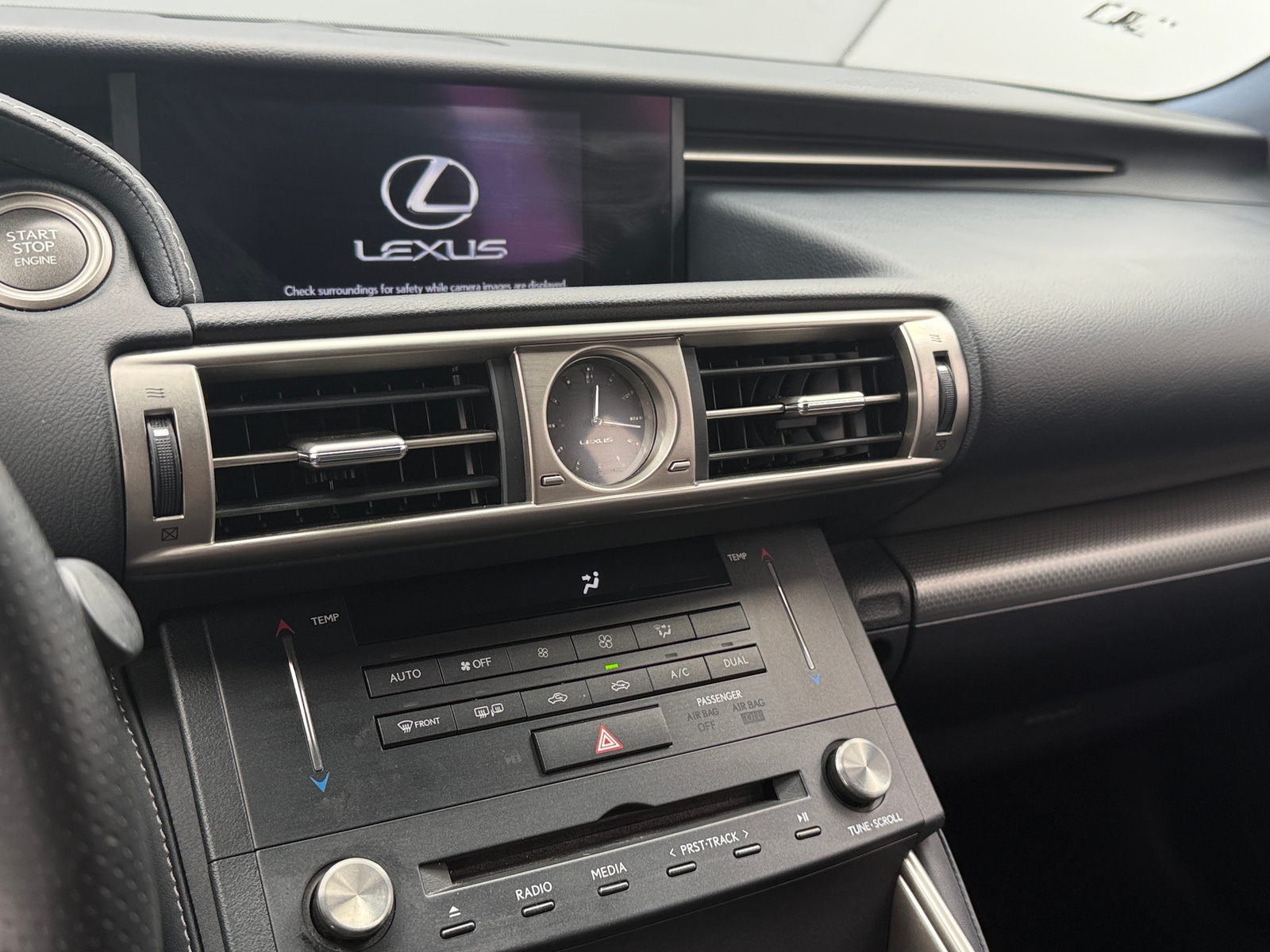 Thumbnail: 2016 Lexus IS - 3