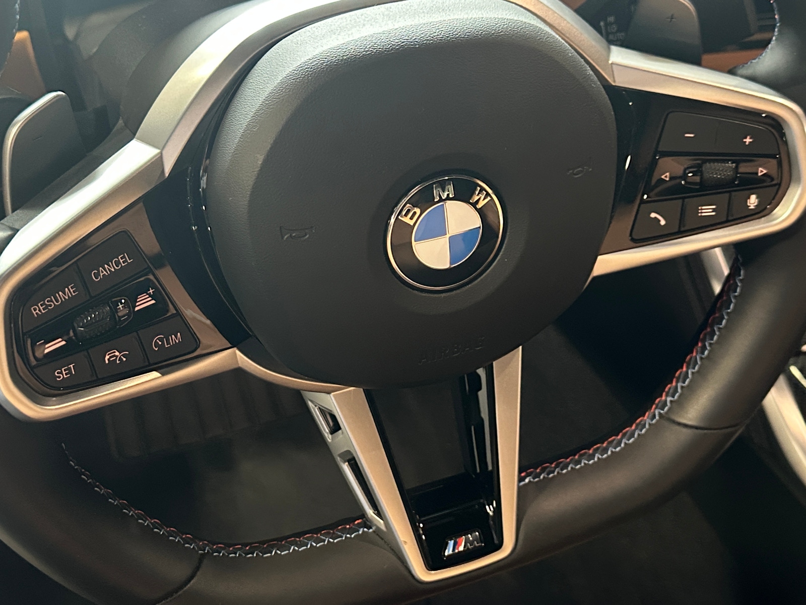 Thumbnail: 2025 BMW 4 Series - 4