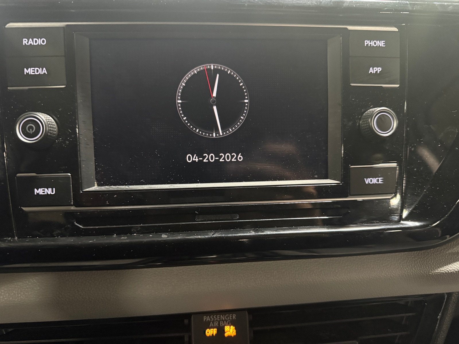 Thumbnail: 2023 Volkswagen Taos - 4