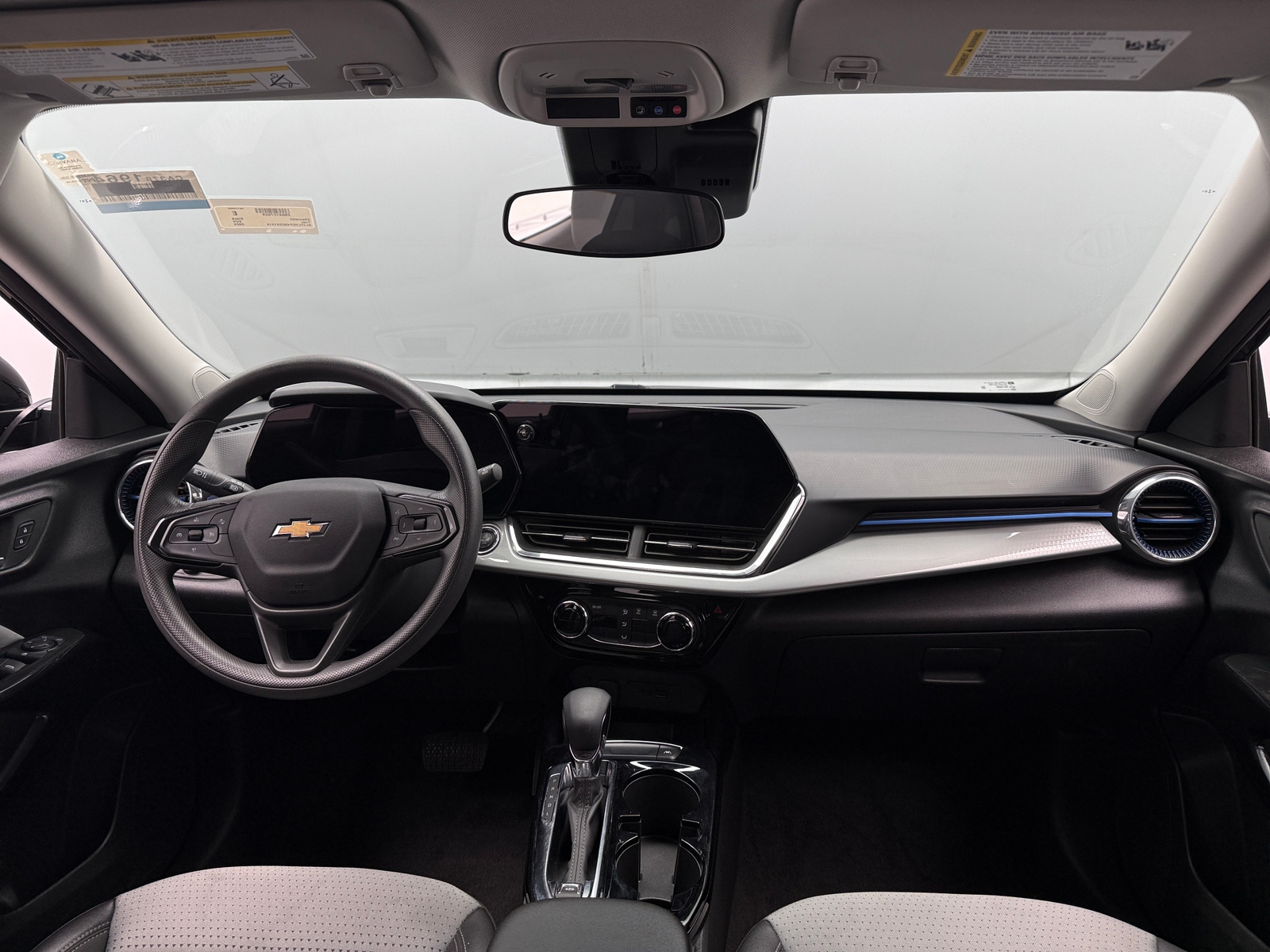 Thumbnail: 2025 Chevrolet Trax - 3