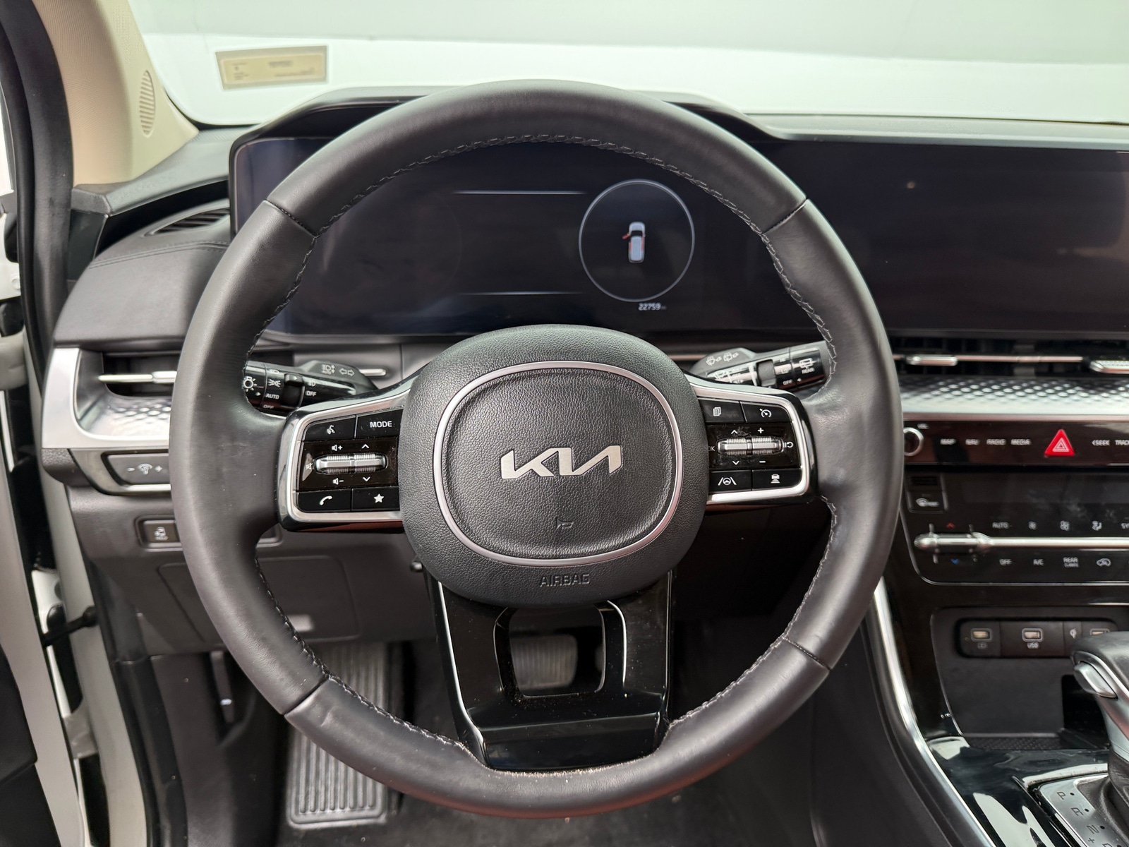 Thumbnail: 2024 Kia Carnival - 4