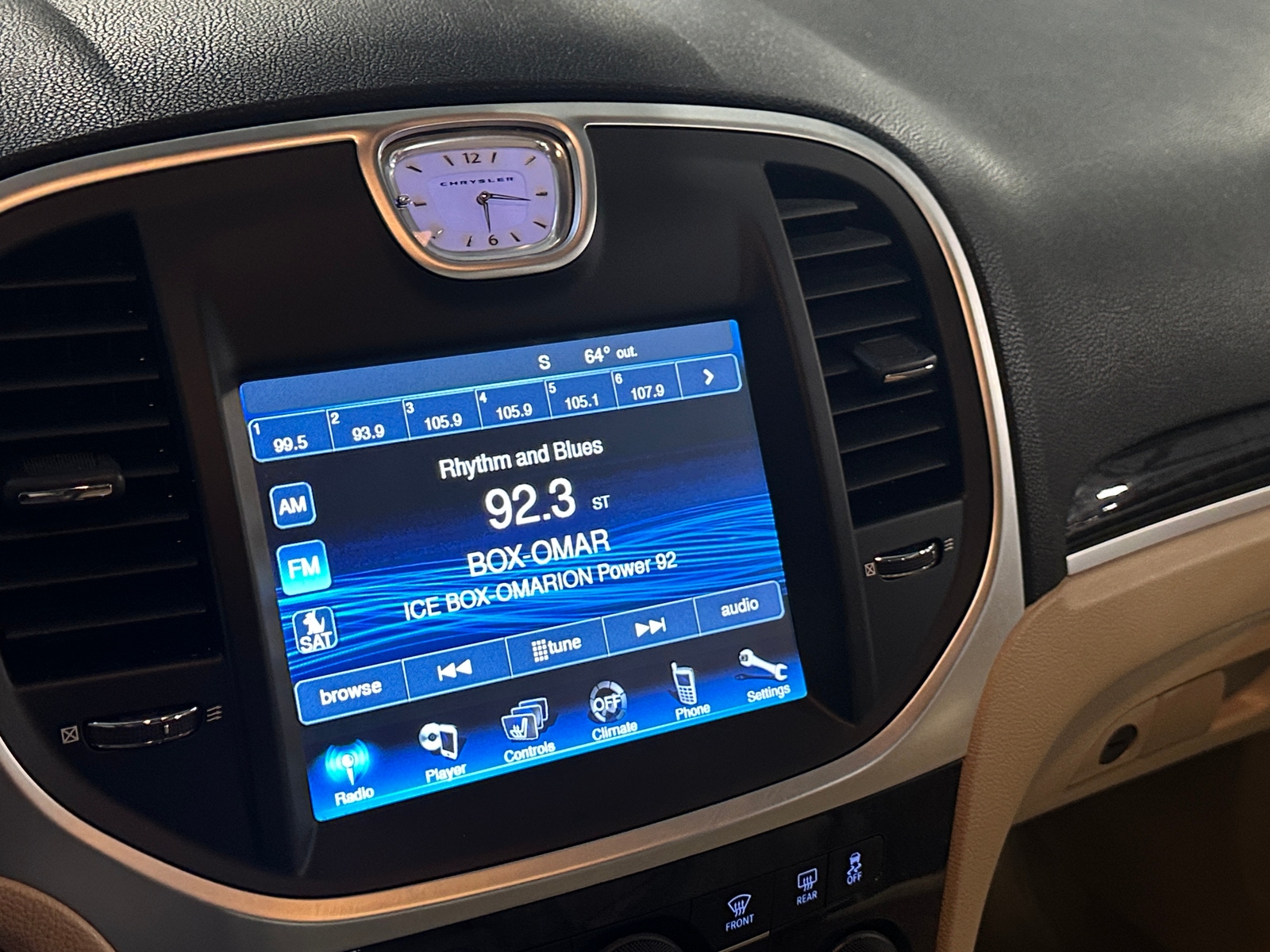 Thumbnail: 2013 Chrysler 300 - 3