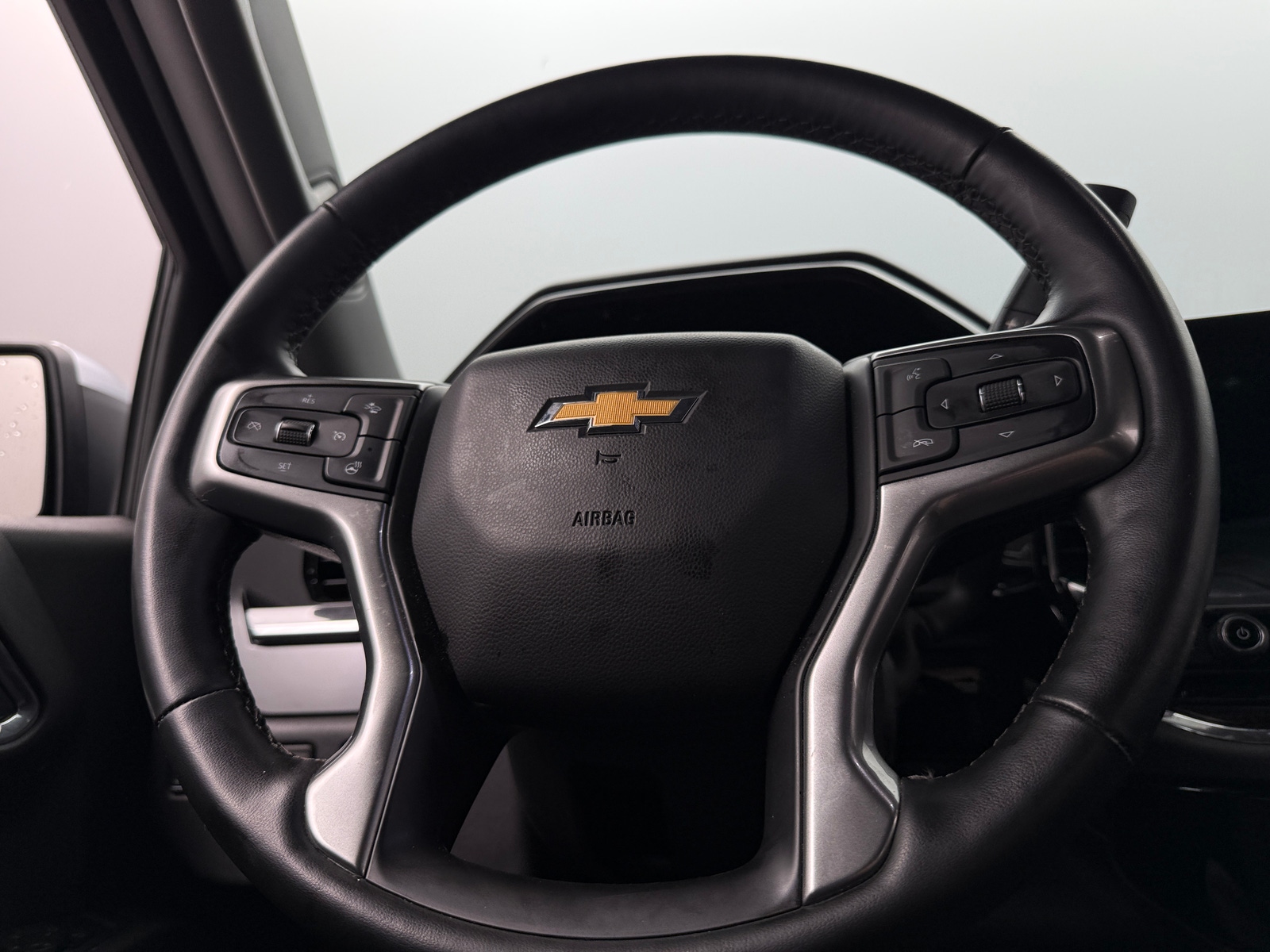 Thumbnail: 2023 Chevrolet Silverado 1500 - 5