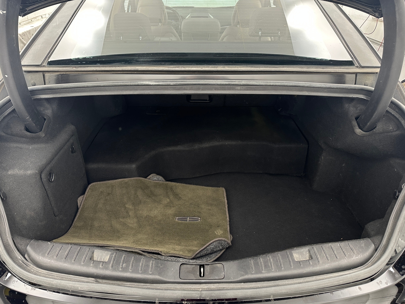 Thumbnail: 2016 Lincoln MKZ - 6