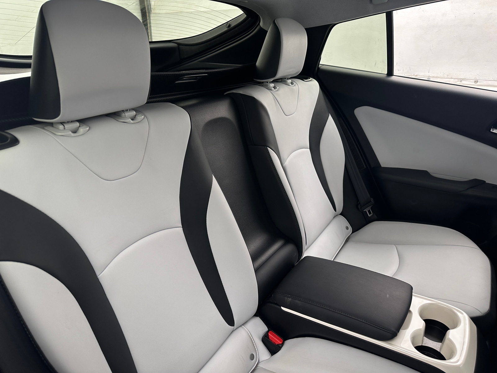 Thumbnail: 2018 Toyota Prius Prime - 6