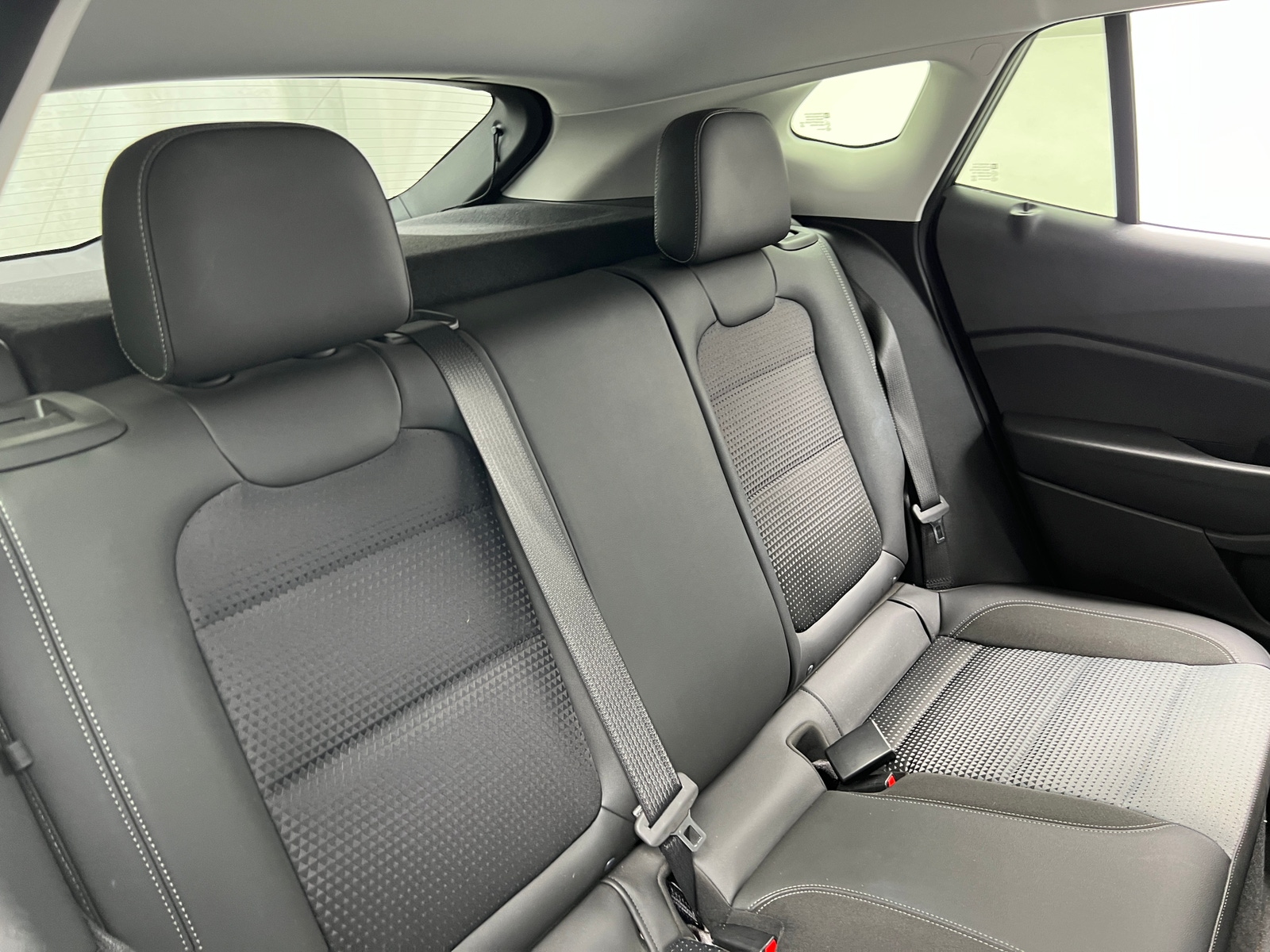 Thumbnail: 2025 Chevrolet Trax - 6