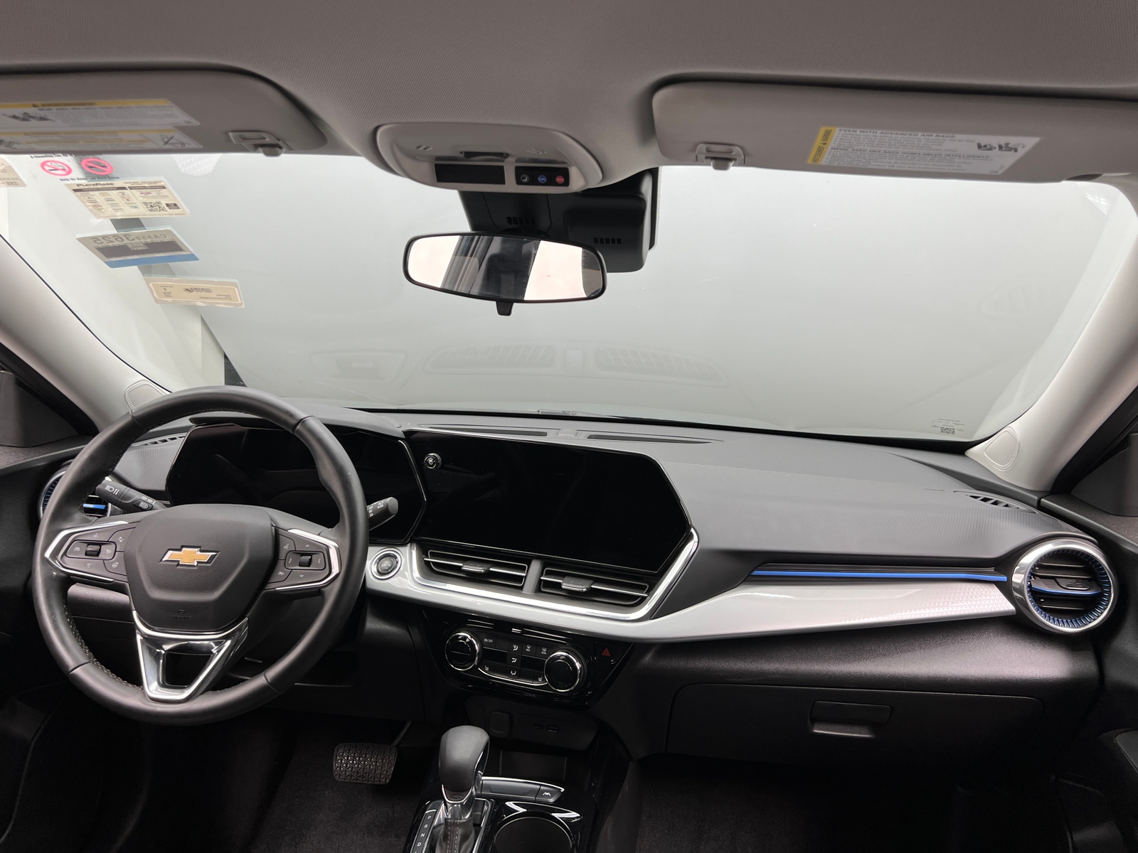 Thumbnail: 2025 Chevrolet Trax - 3