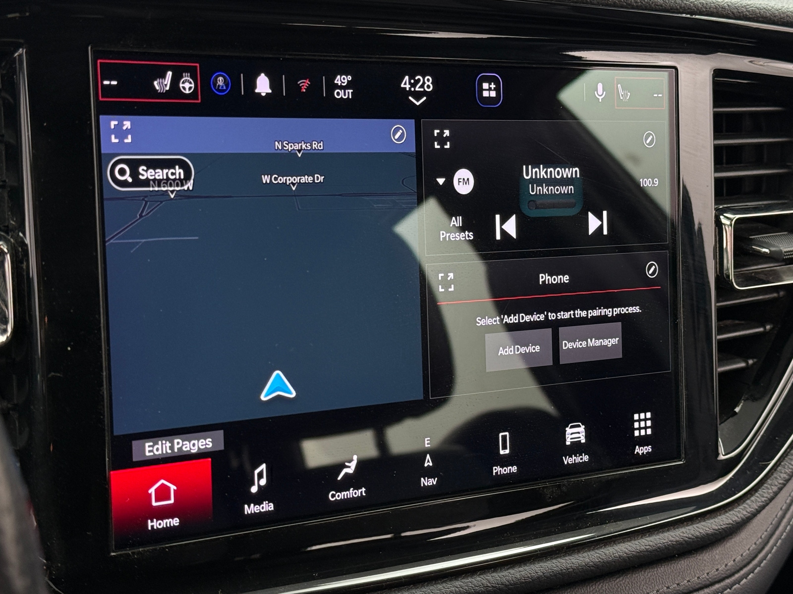 Thumbnail: 2022 Dodge Durango - 3