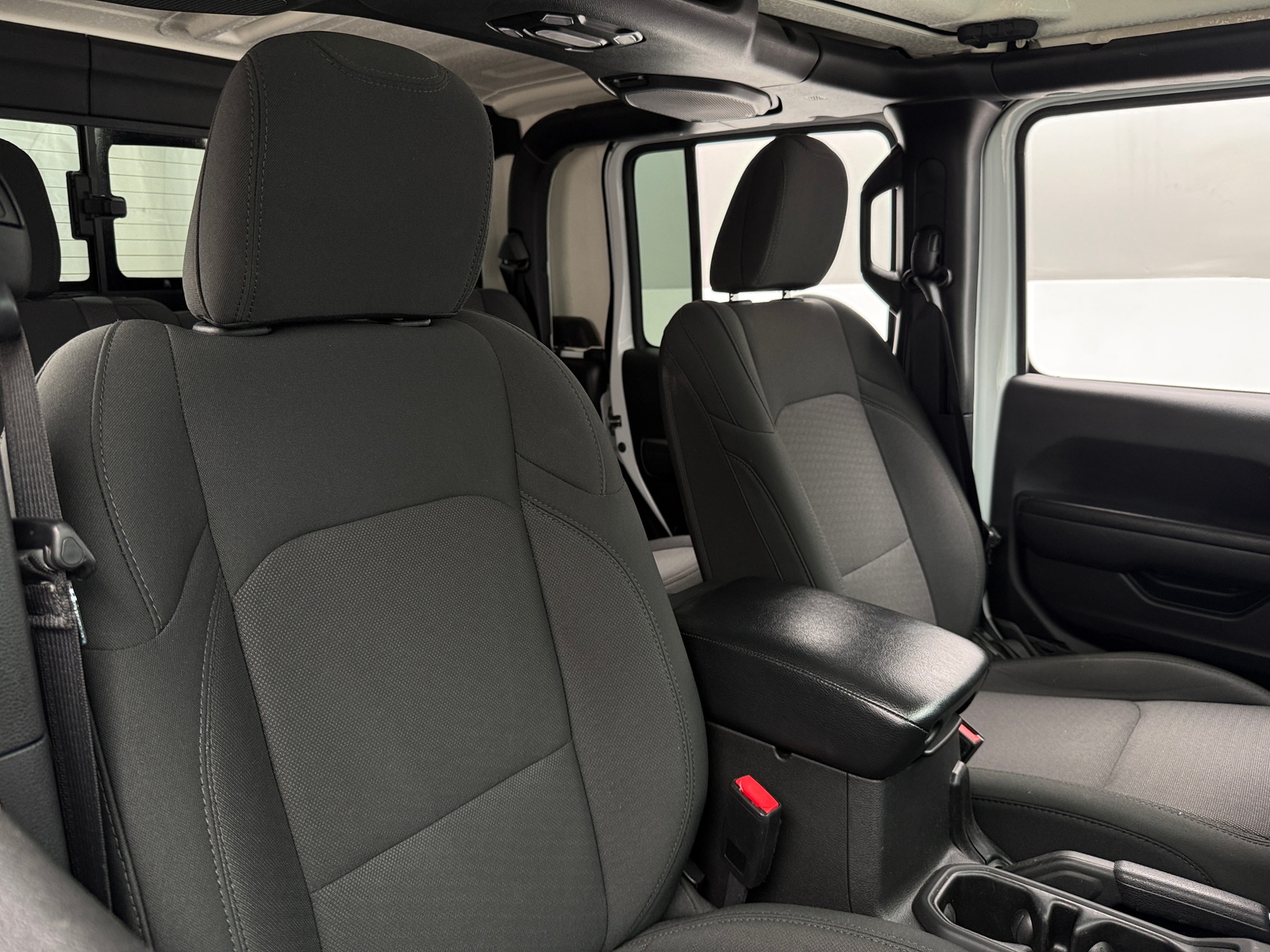 Thumbnail: 2021 Jeep Gladiator - 2