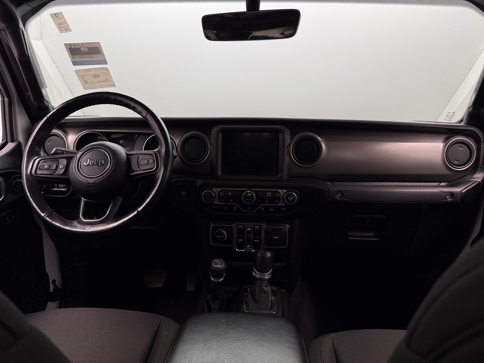 Thumbnail: 2021 Jeep Gladiator - 3