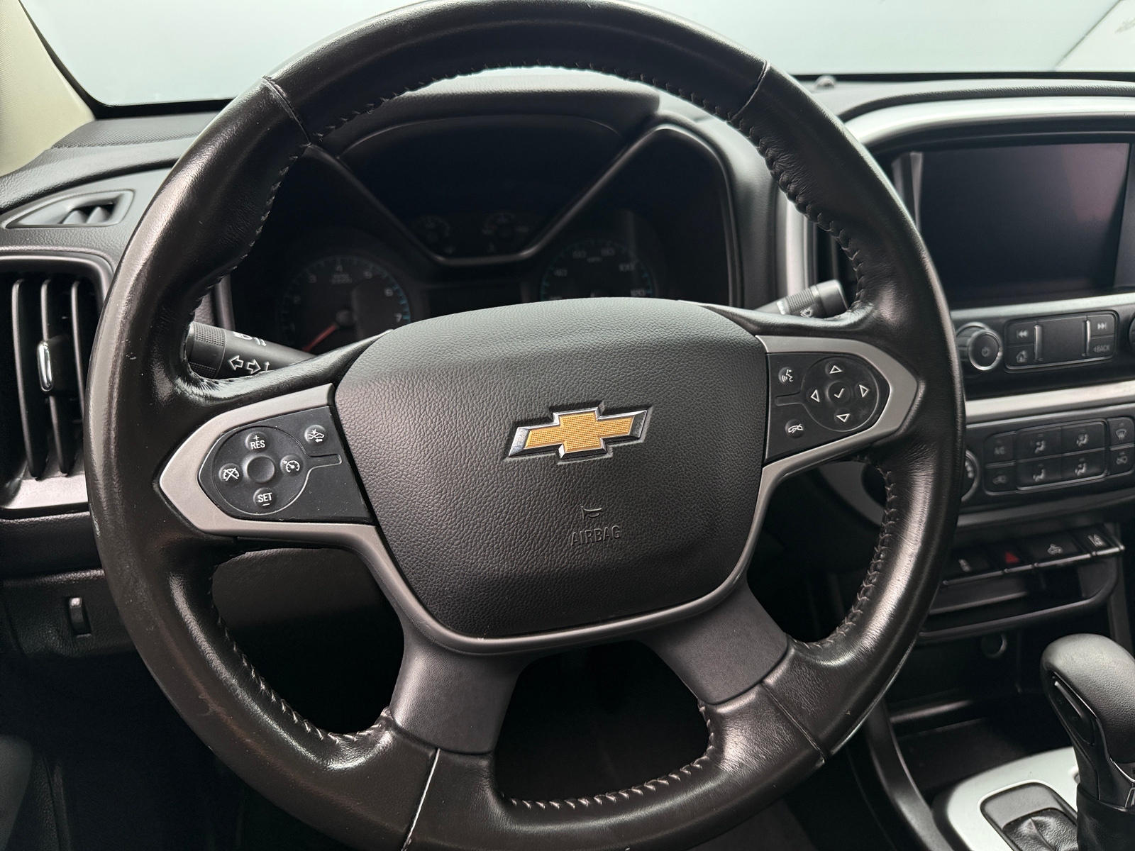 Thumbnail: 2022 Chevrolet Colorado - 5