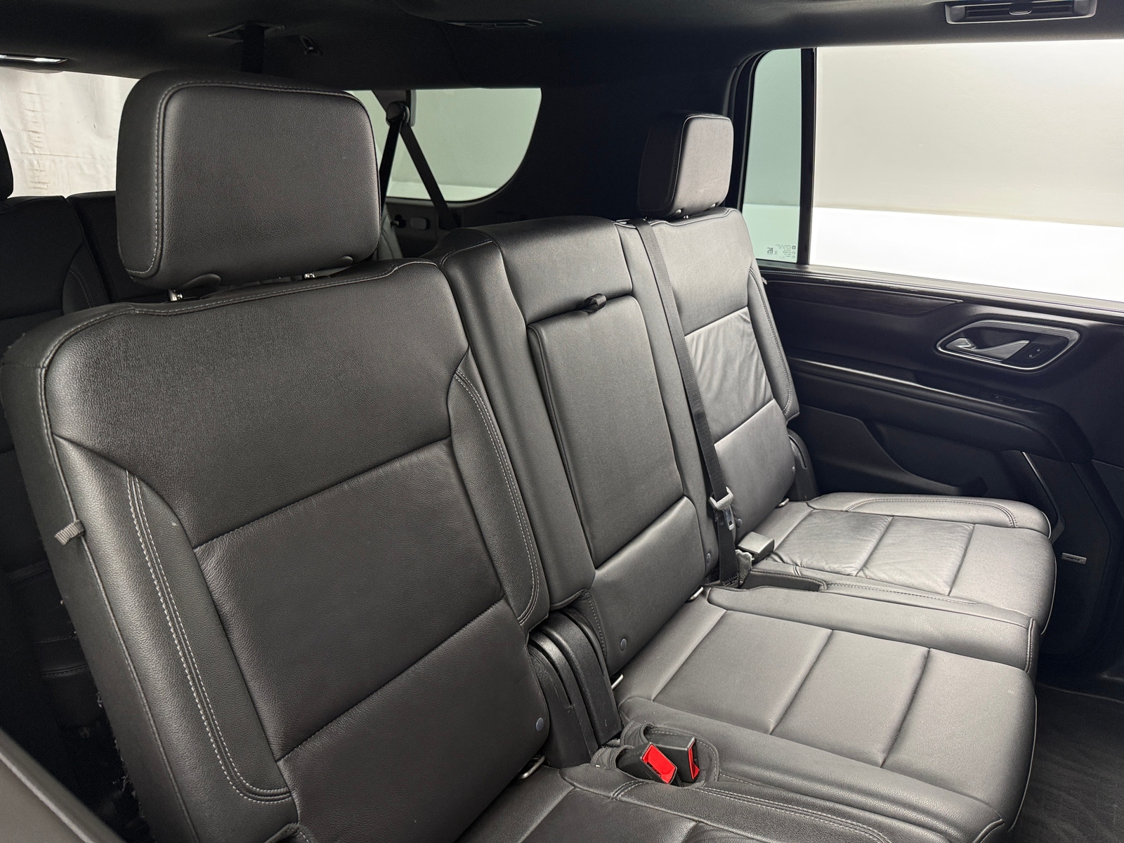 Thumbnail: 2022 Chevrolet Suburban - 5