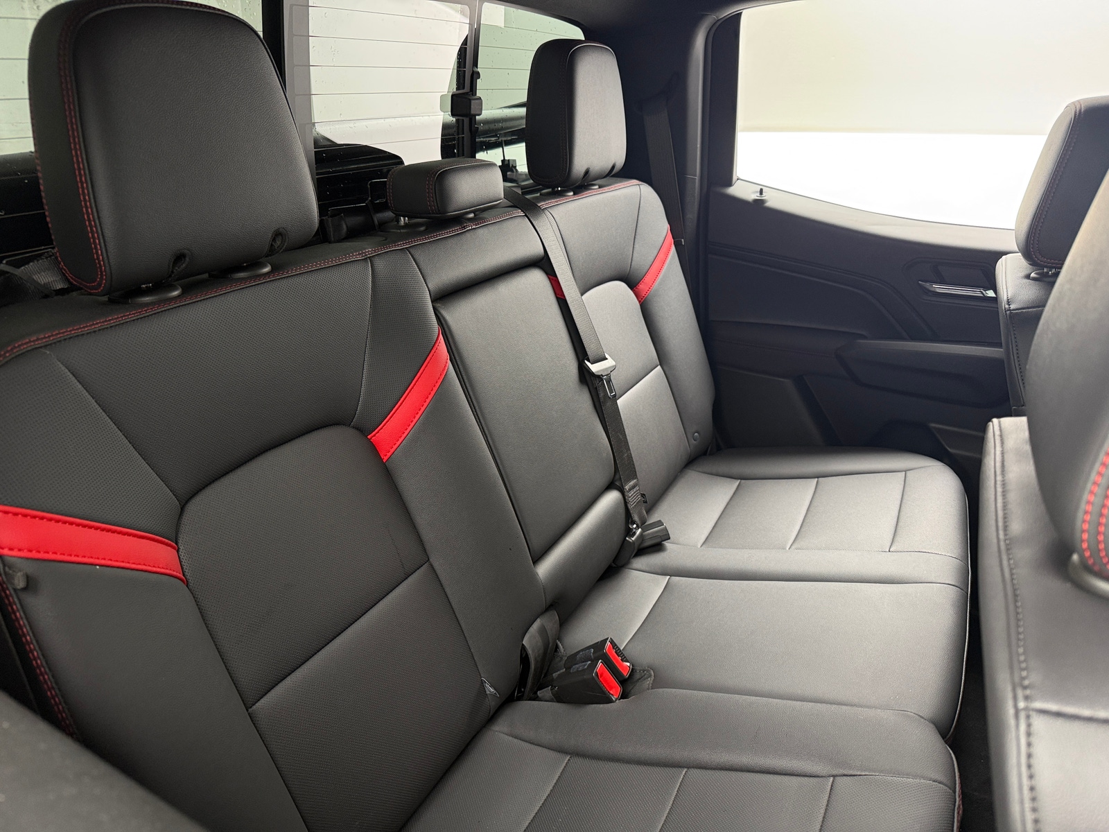 Thumbnail: 2024 Chevrolet Colorado - 6