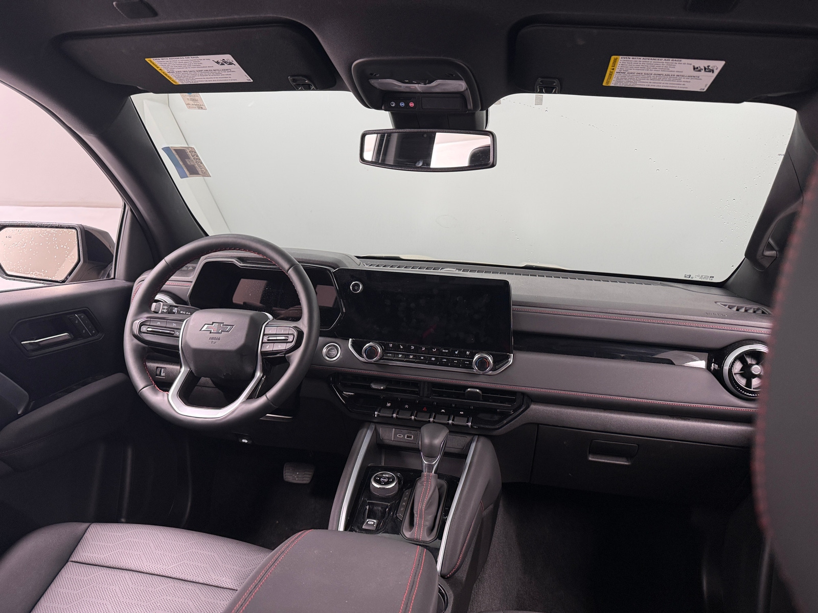 Thumbnail: 2024 Chevrolet Colorado - 3