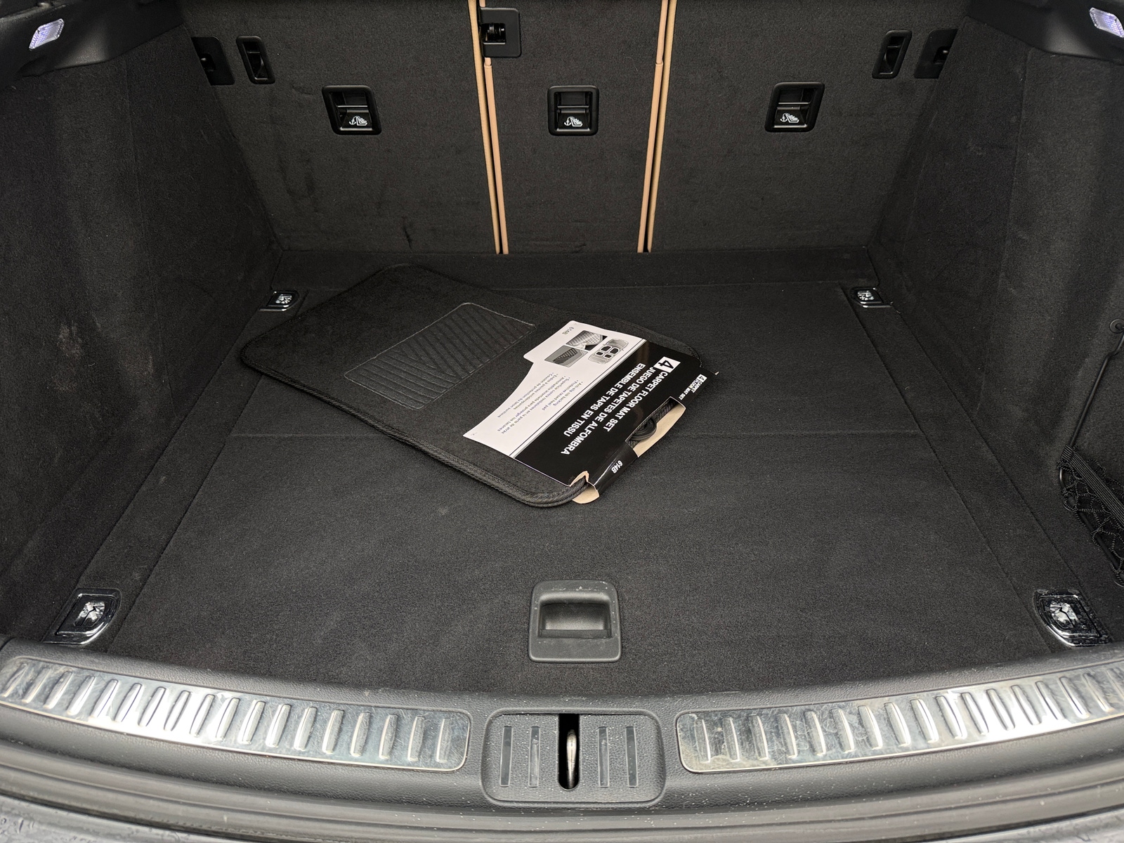 Thumbnail: 2022 Porsche Macan - 6