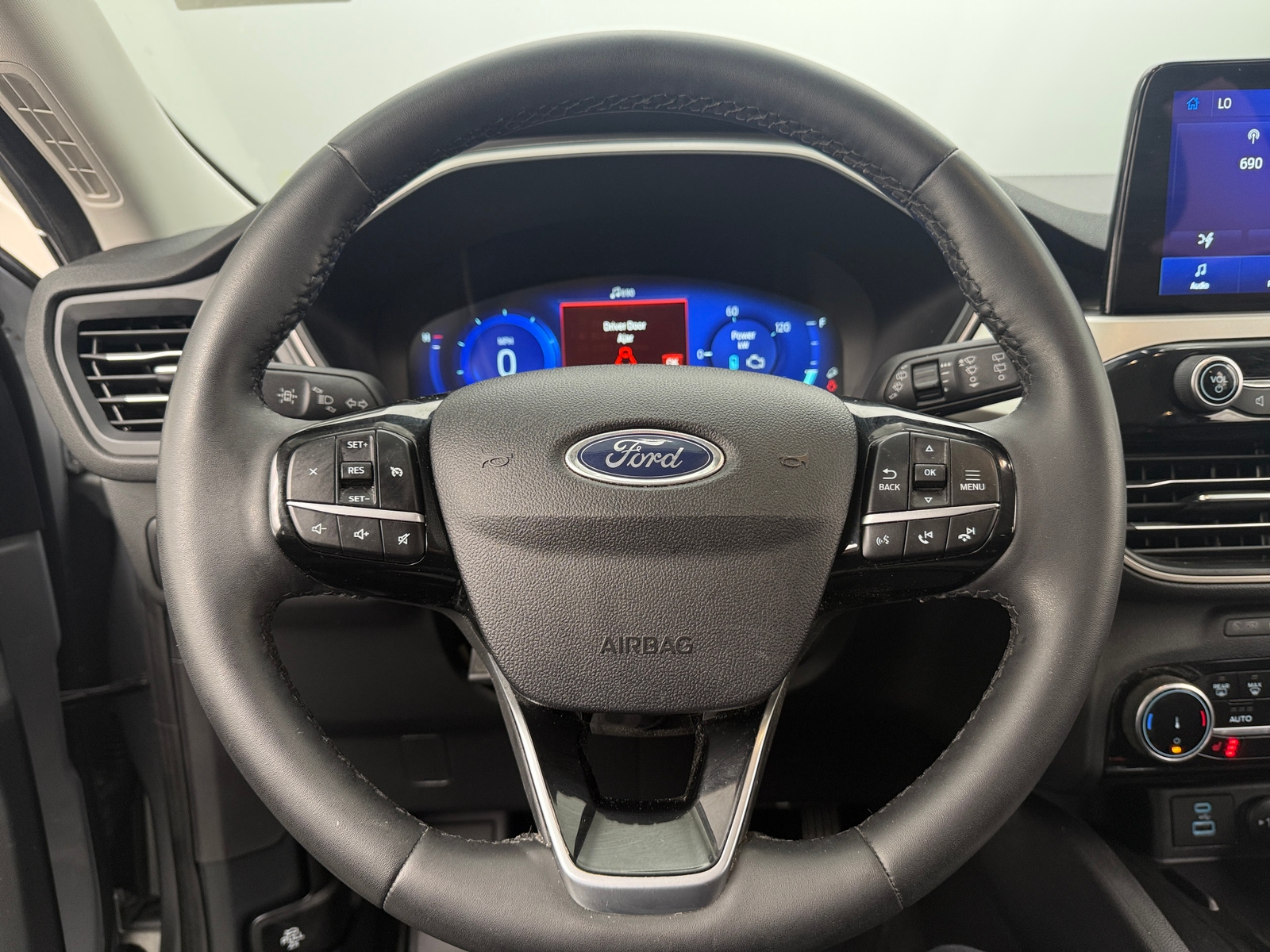 Thumbnail: 2022 Ford Escape - 4