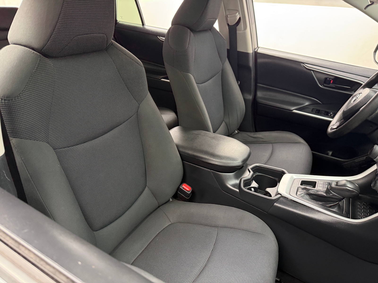 Thumbnail: 2019 Toyota RAV4 - 2