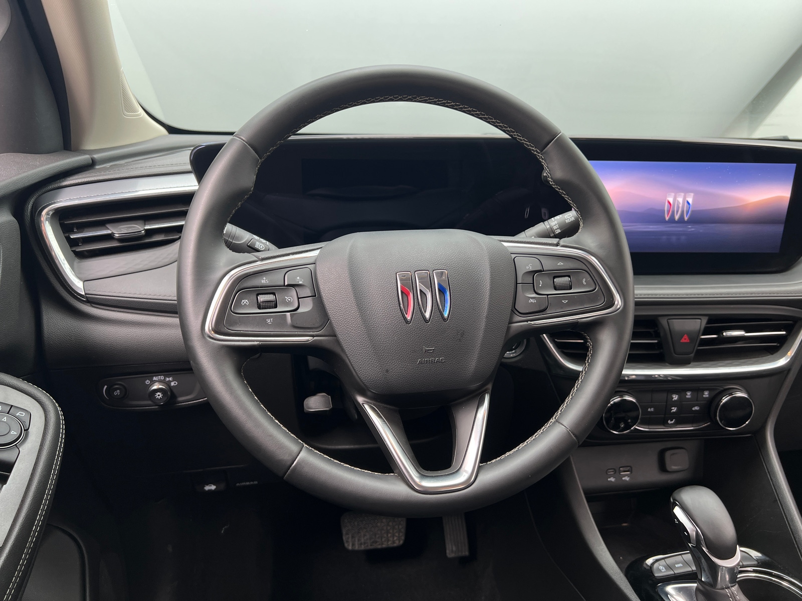 Thumbnail: 2025 Buick Encore GX - 4