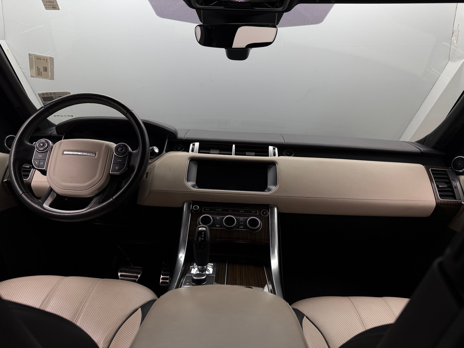 Thumbnail: 2017 Land Rover Range Rover Sport - 2