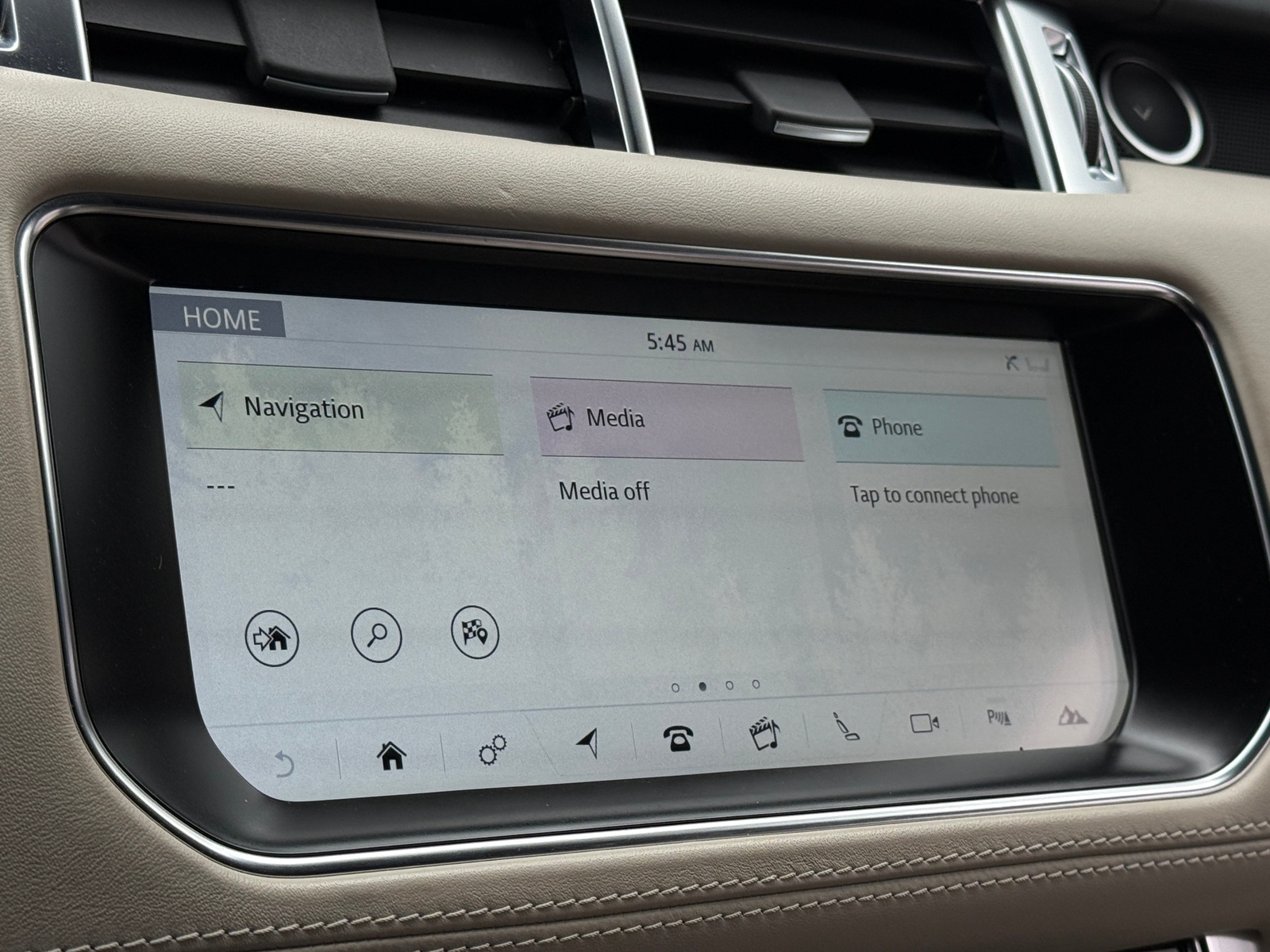 Thumbnail: 2017 Land Rover Range Rover Sport - 3