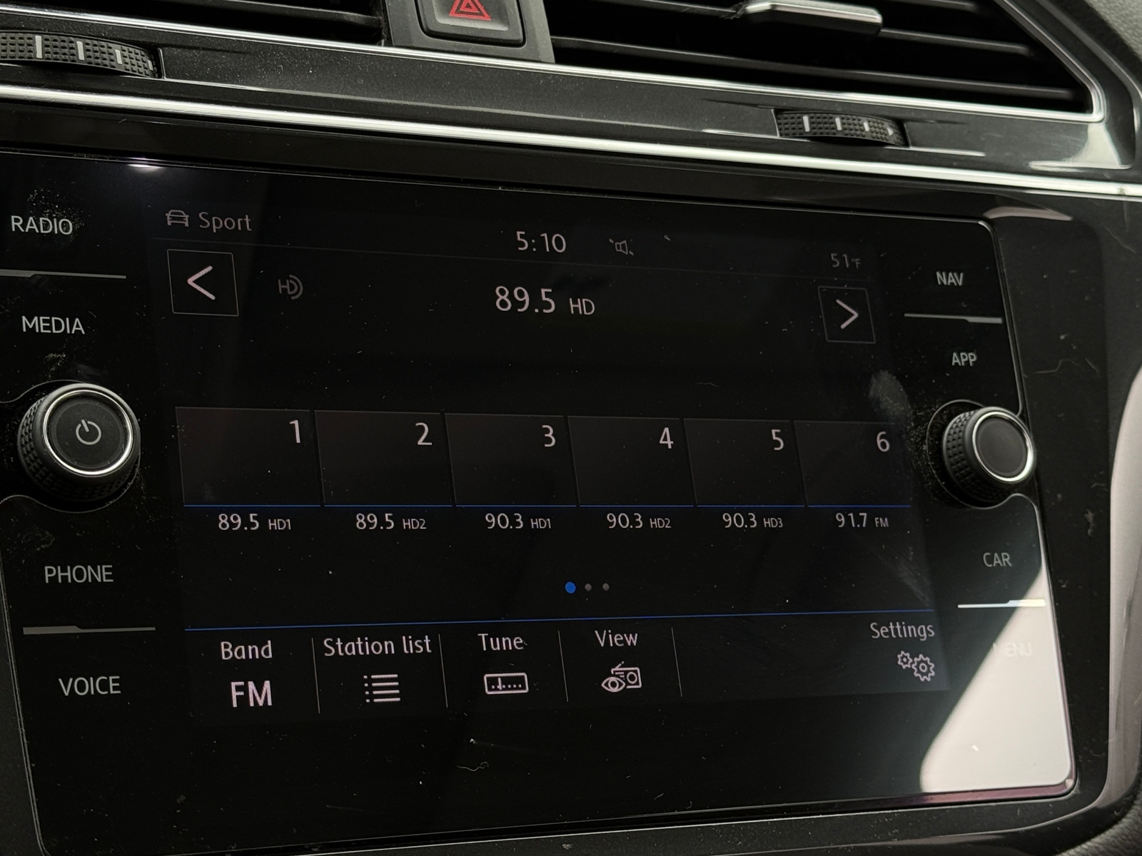 Thumbnail: 2019 Volkswagen Tiguan - 3