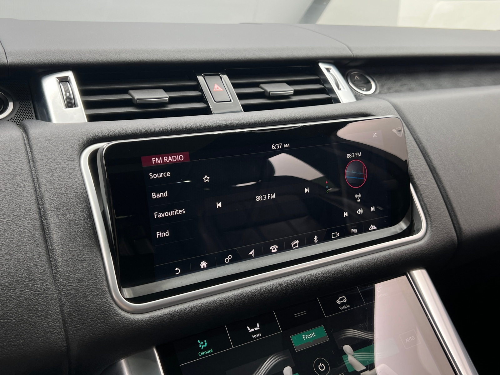 Thumbnail: 2018 Land Rover Range Rover Sport - 3