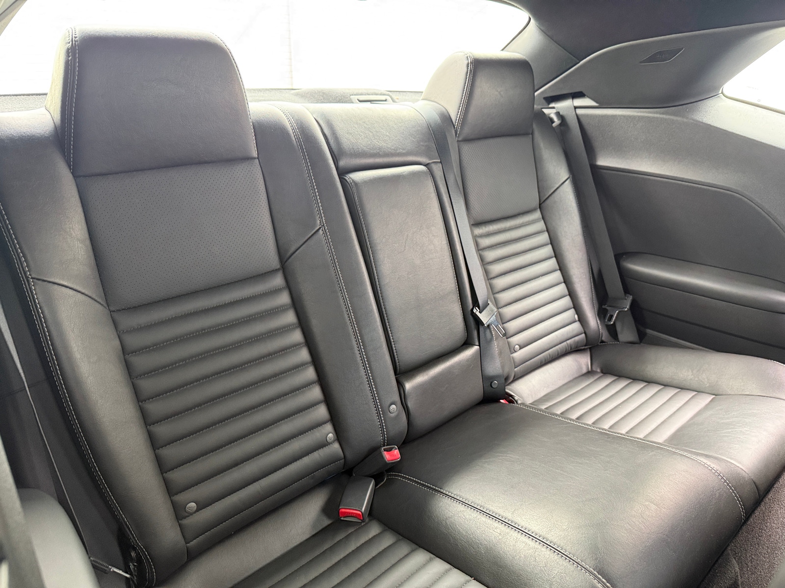 Thumbnail: 2010 Dodge Challenger - 5