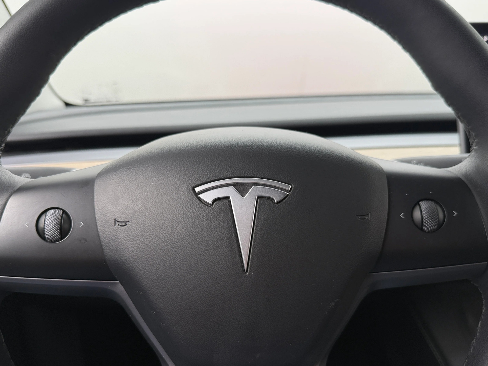 Thumbnail: 2024 Tesla Model Y - 4