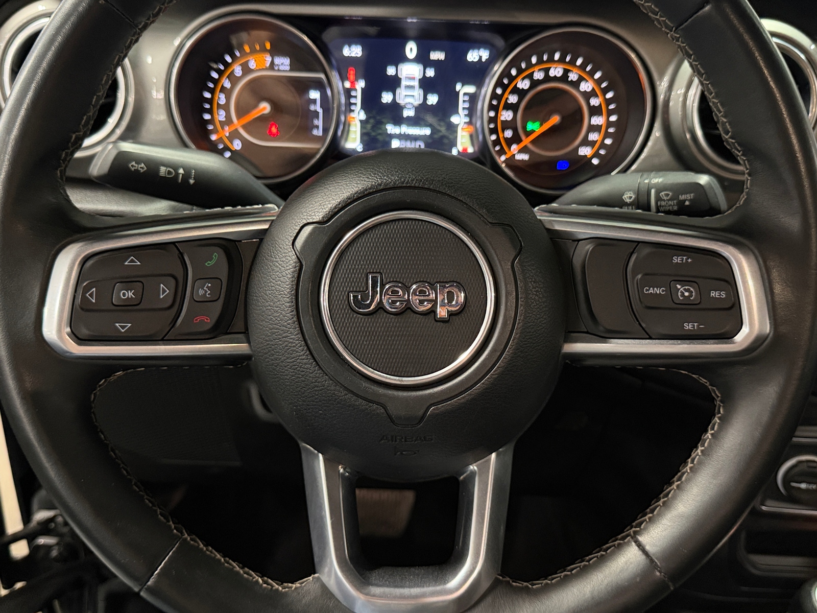 Thumbnail: 2019 Jeep Wrangler - 5