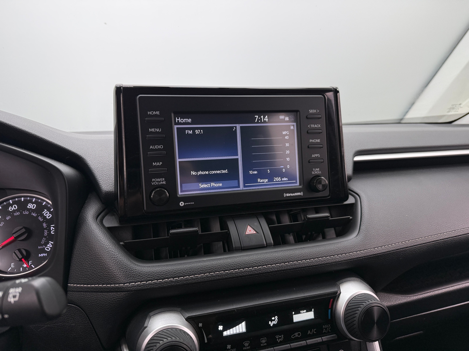 Thumbnail: 2021 Toyota RAV4 - 4