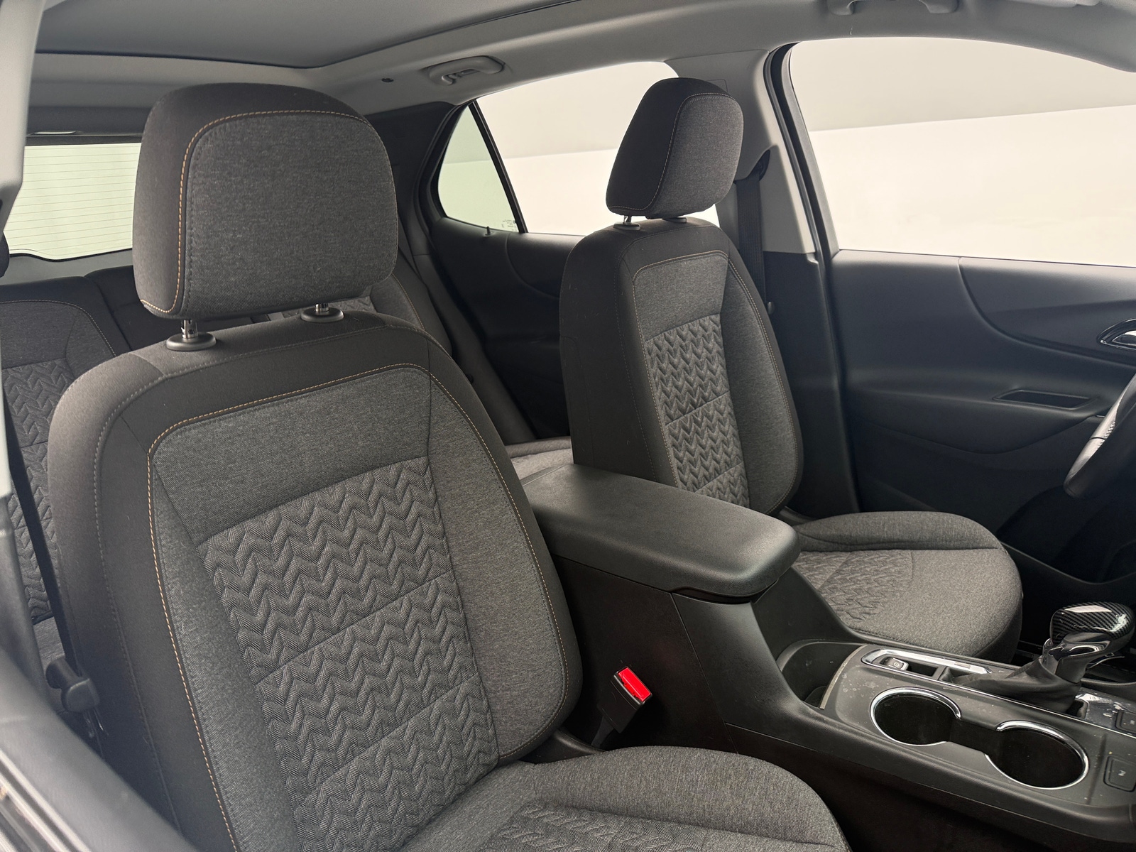 Thumbnail: 2022 Chevrolet Equinox - 2