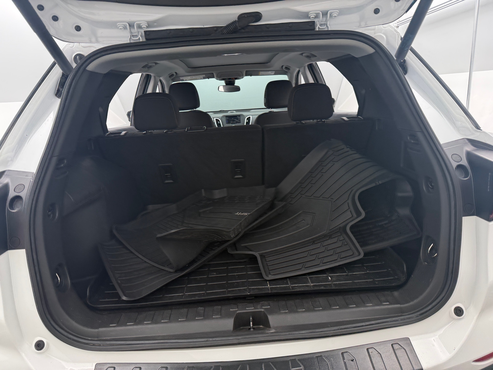 Thumbnail: 2022 Chevrolet Equinox - 7