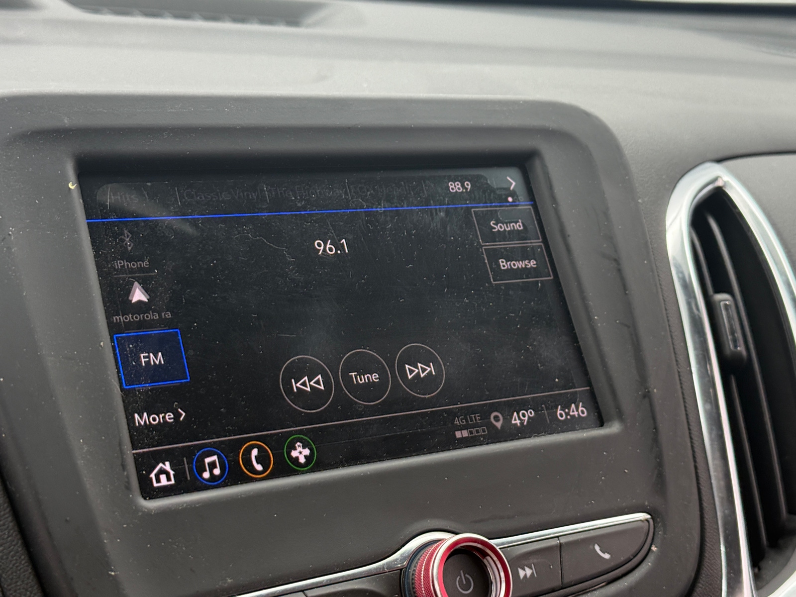 Thumbnail: 2022 Chevrolet Equinox - 4