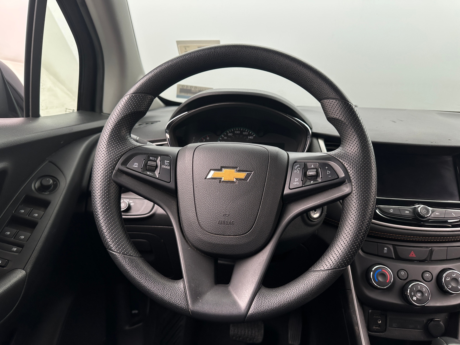 Thumbnail: 2020 Chevrolet Trax - 5