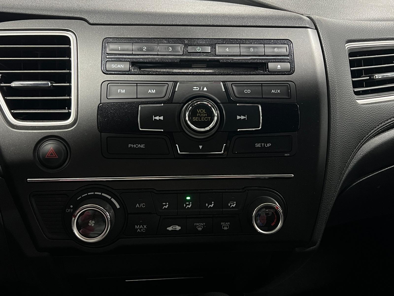 Thumbnail: 2015 Honda Civic - 4