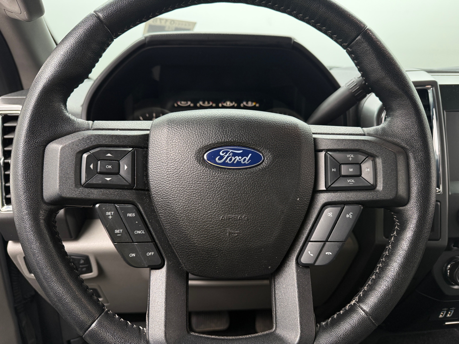 Thumbnail: 2017 Ford Econoline - 5