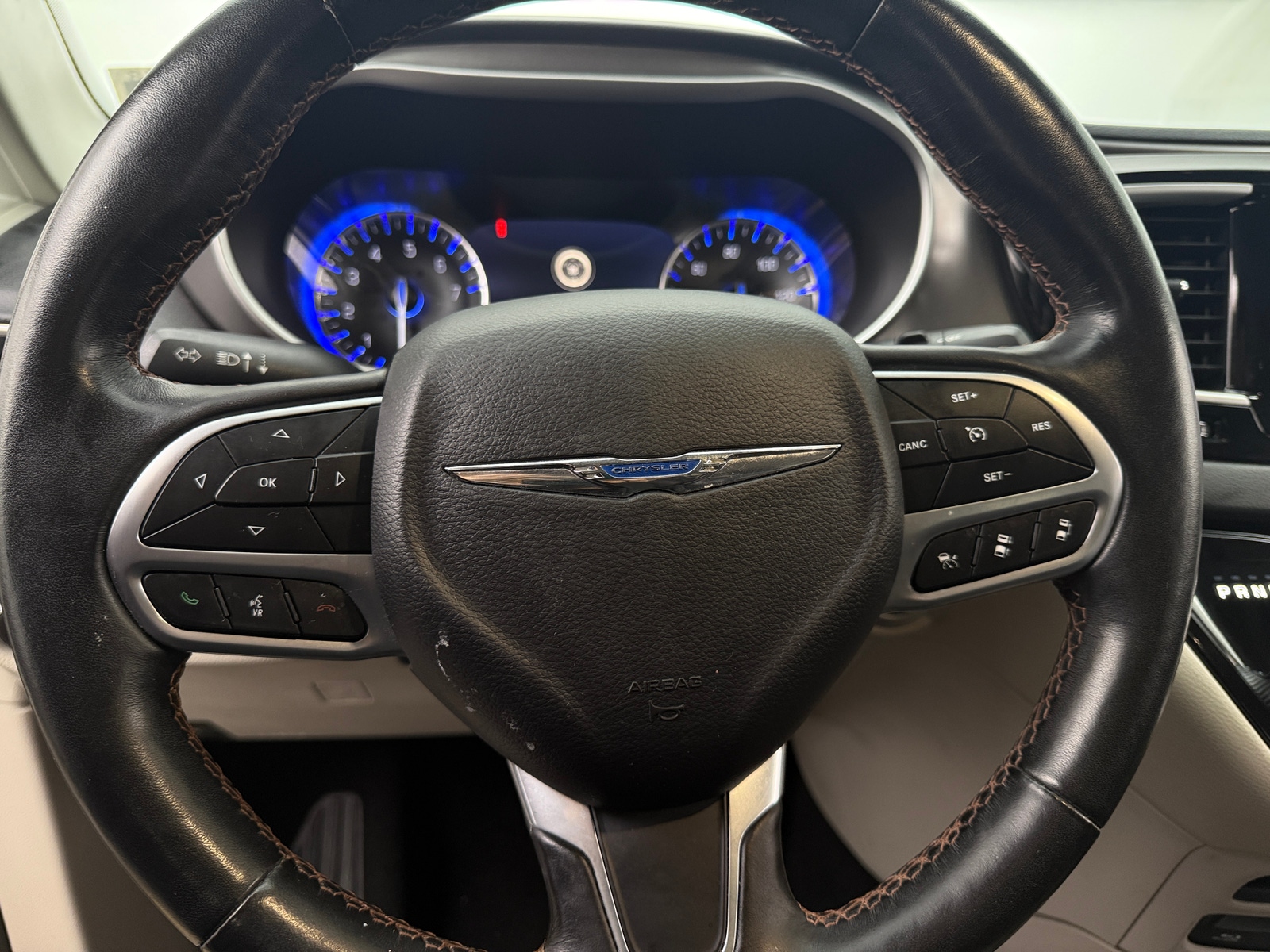 Thumbnail: 2020 Chrysler Pacifica - 4