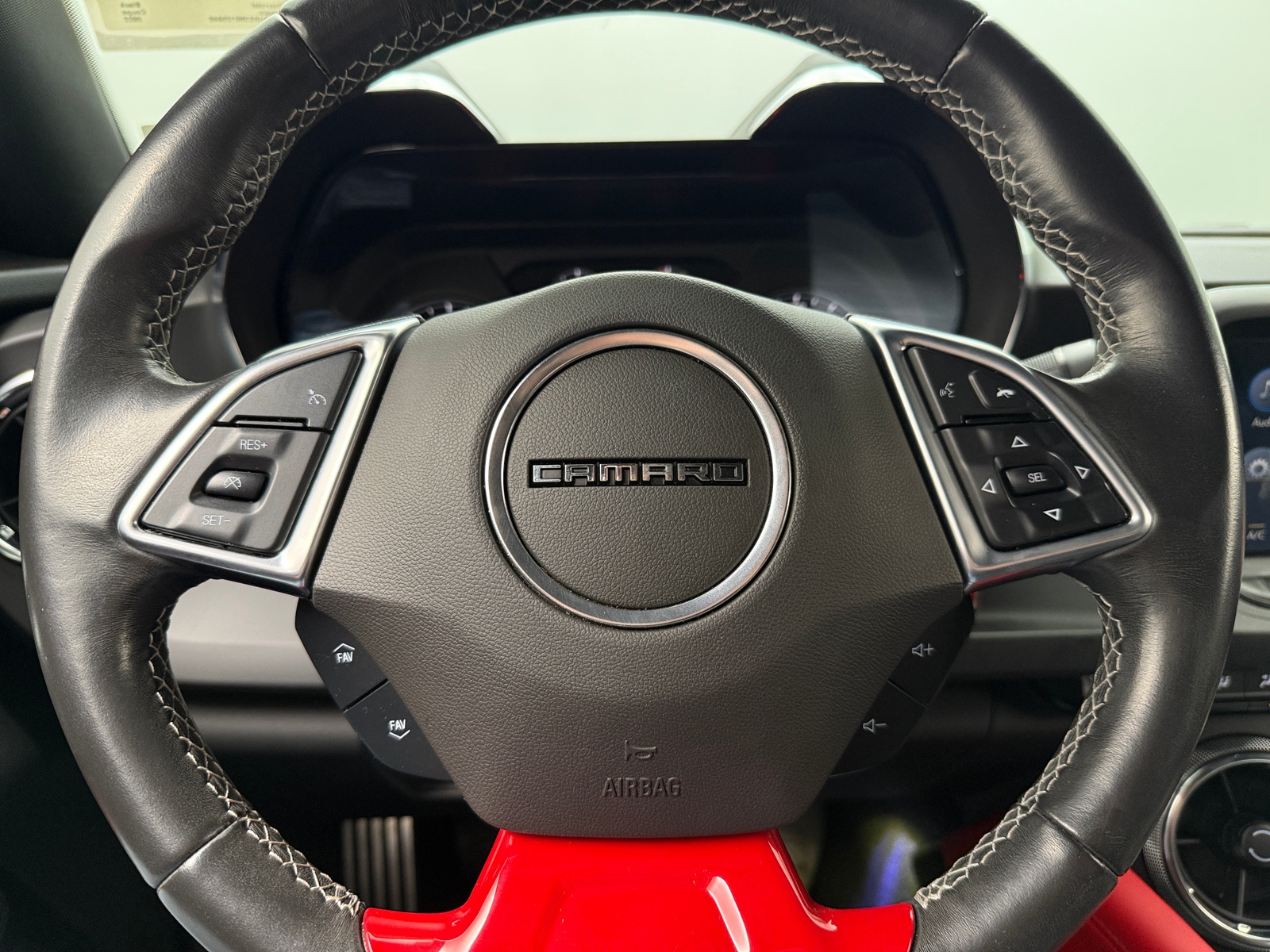 Thumbnail: 2022 Chevrolet Camaro - 4