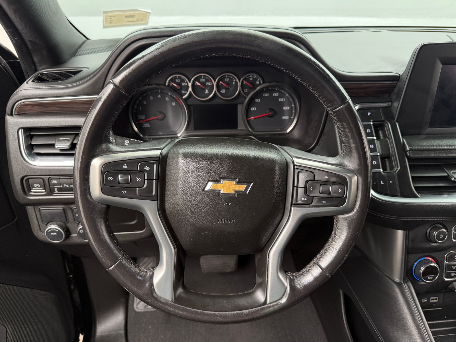 Thumbnail: 2022 Chevrolet Suburban - 5