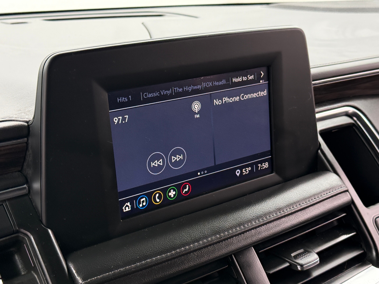 Thumbnail: 2022 Chevrolet Suburban - 4