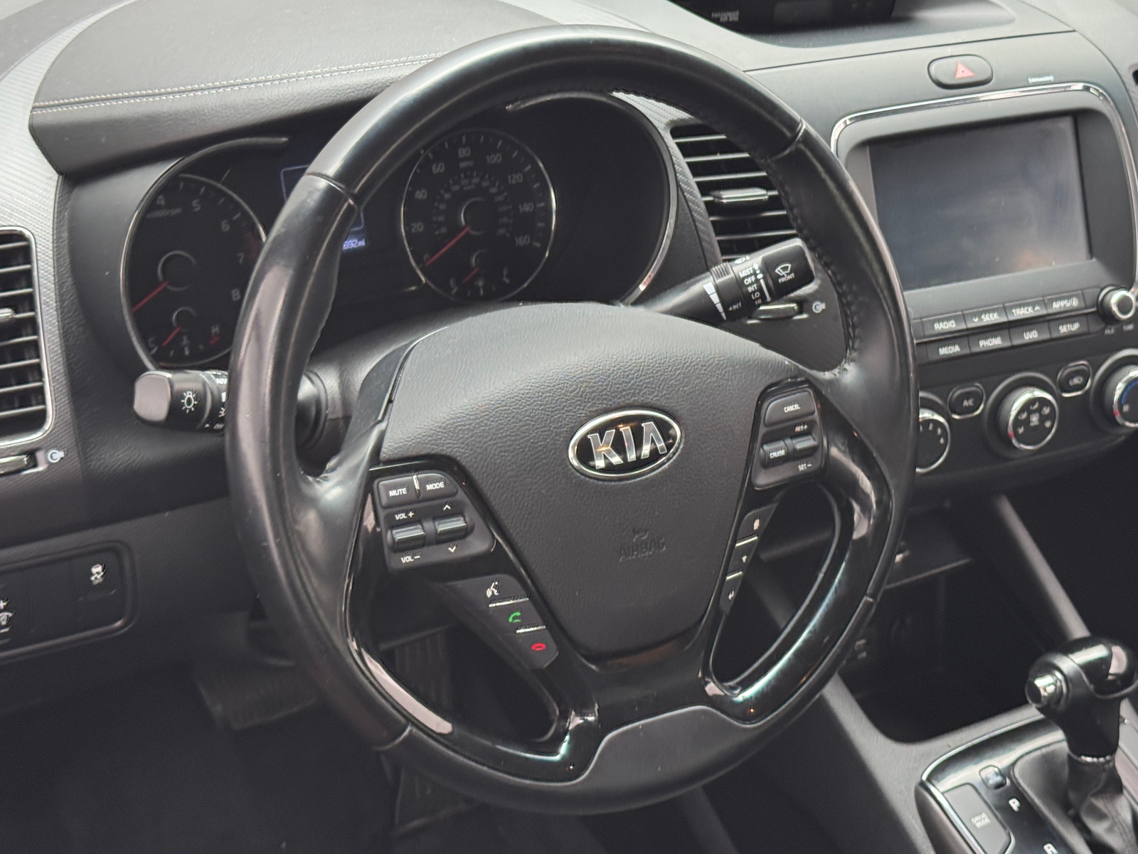 Thumbnail: 2017 Kia Forte - 5