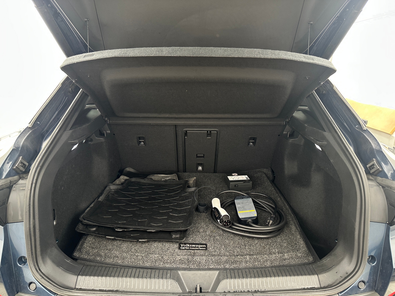 Thumbnail: 2023 Volkswagen ID.4 - 6