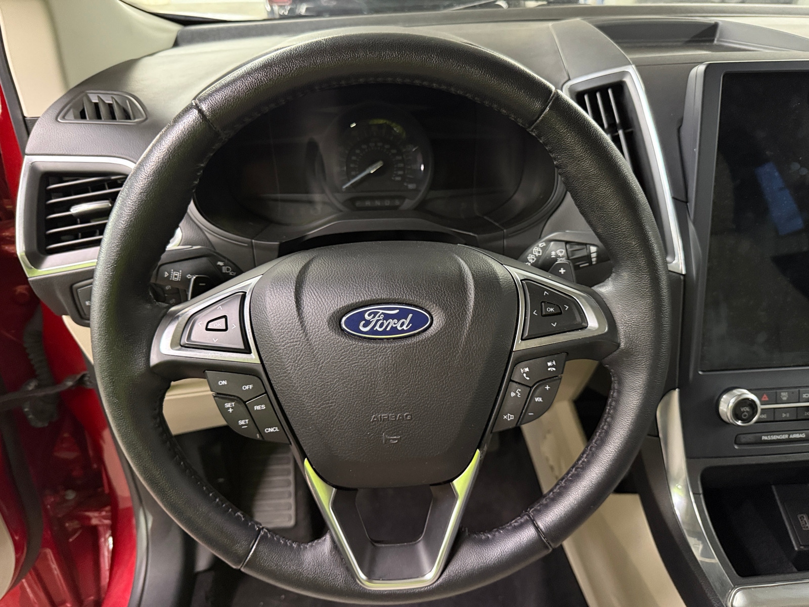 Thumbnail: 2023 Ford Edge - 4