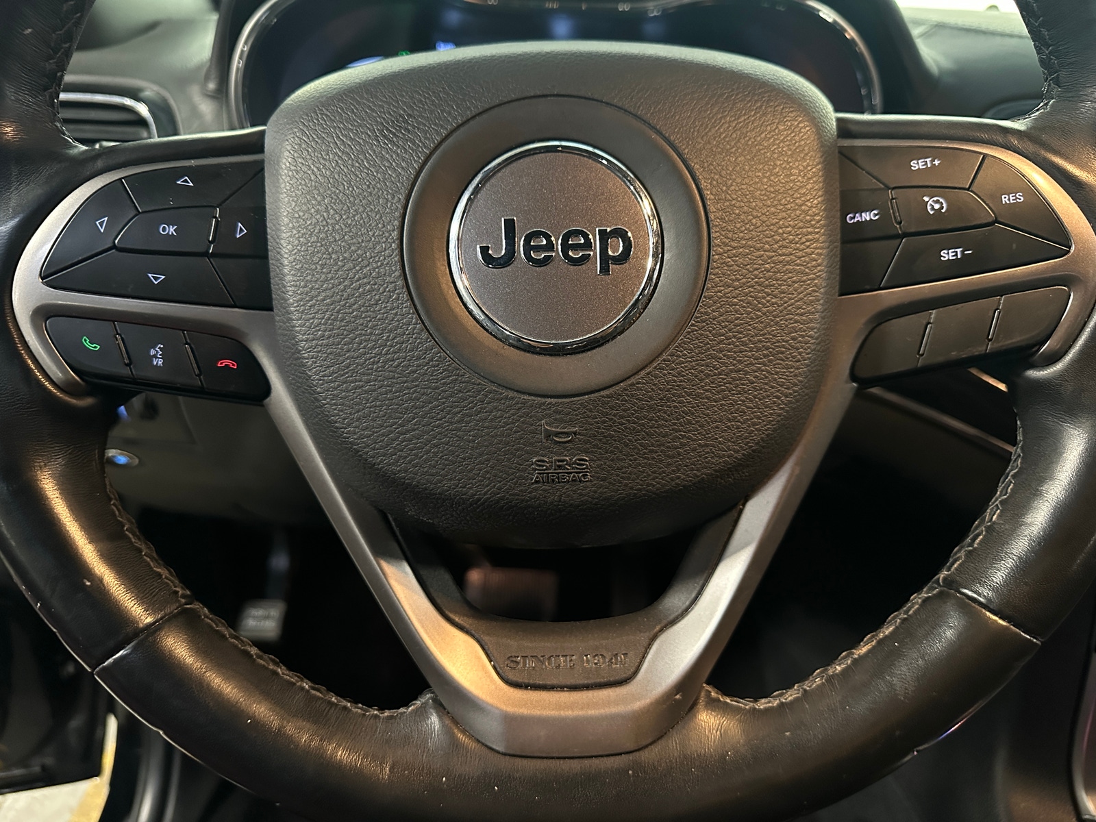 Thumbnail: 2020 Jeep Grand Cherokee - 4