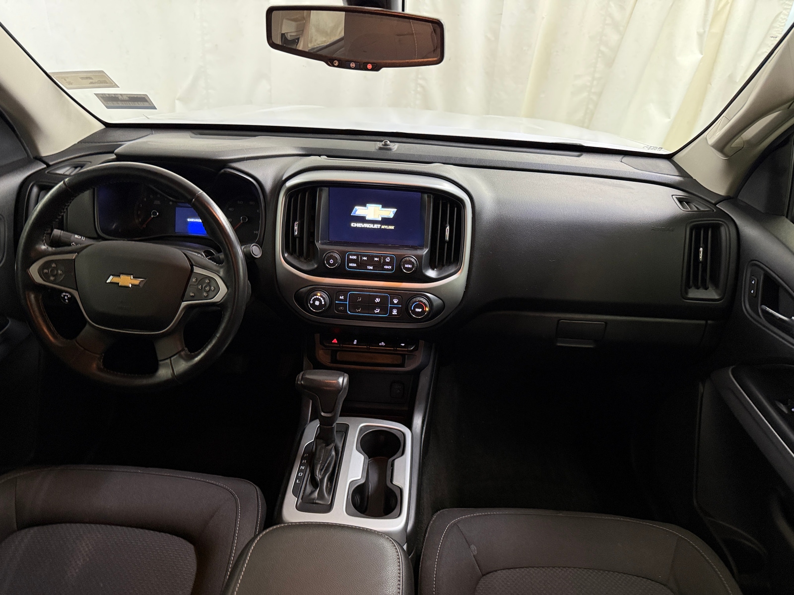 Thumbnail: 2018 Chevrolet Colorado - 3